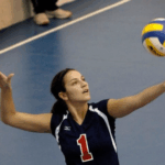 optimalkan-serve-voli-dengan-kontrol-bola-lebih-baik